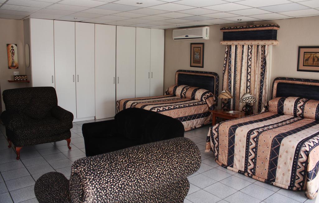 Eagles Nest Lodge Йоганнесбурґ Номер фото